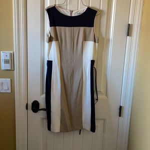 Sheath color block dress with belt